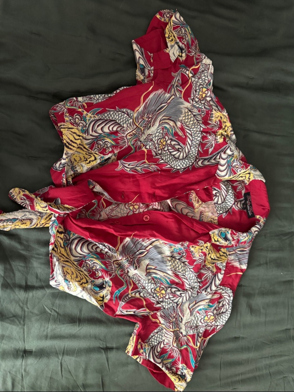 Trashy Diva Red Dragon & tiger Button-Down tie waist shirt